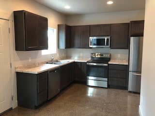 Building Photo - Harve Ave - Duplex