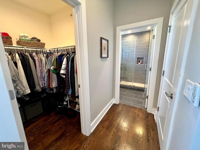 Building Photo - 1246 S Hancock St