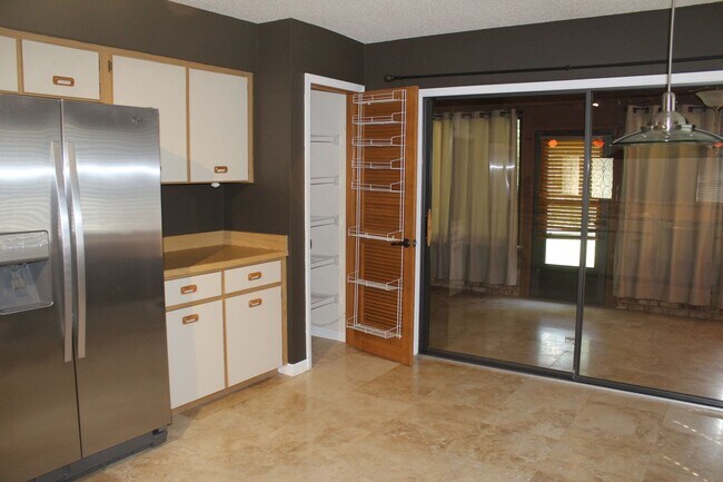 Building Photo - 3 bed 2 bath Home in Port Orange