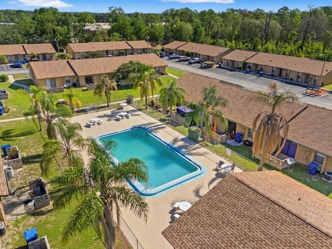 Building Photo - 7124 Barclay Ave