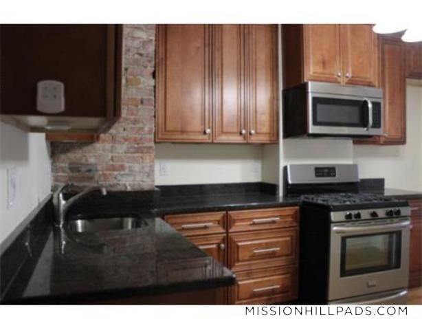 Building Photo - 9 Chesterton St