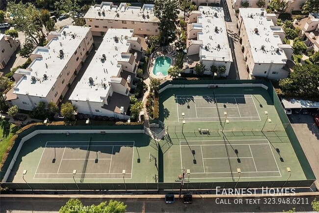 Building Photo - 15175 Magnolia Blvd