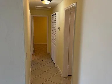 Building Photo - 4214 SW 49th Ct