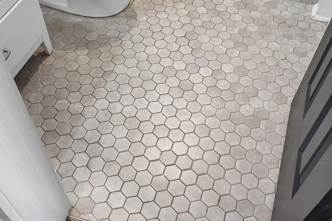 Building Photo - 2702 P St