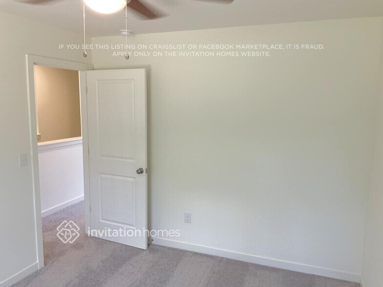 Building Photo - 102 Weller Ln