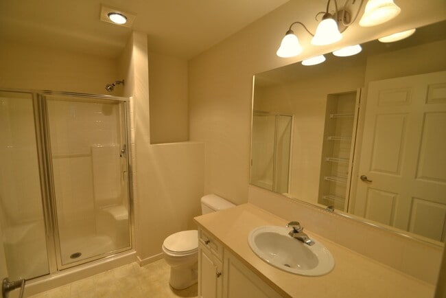 Building Photo - 3bd/2ba Bothell Condo