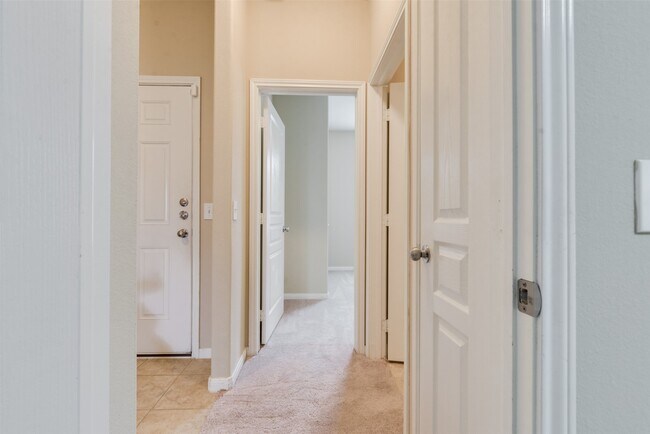 Building Photo - 8127 Running Brook Ln