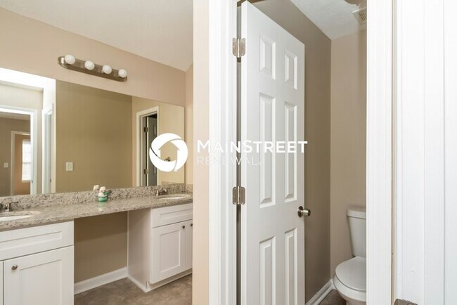 Building Photo - 3 Bedroom Pet-Friendly Home in Fayetteville, GA with Main Street Renewal