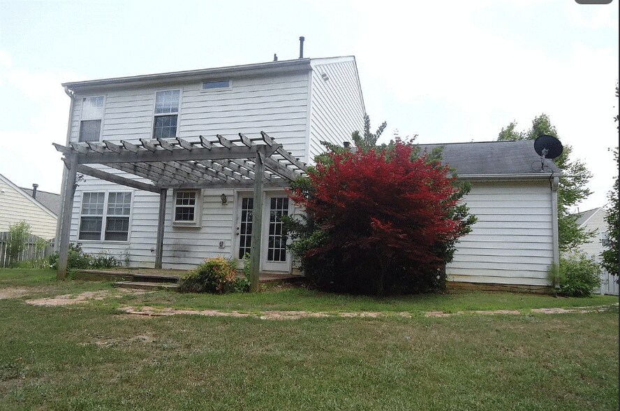 Building Photo - 103 Doves Haven Dr