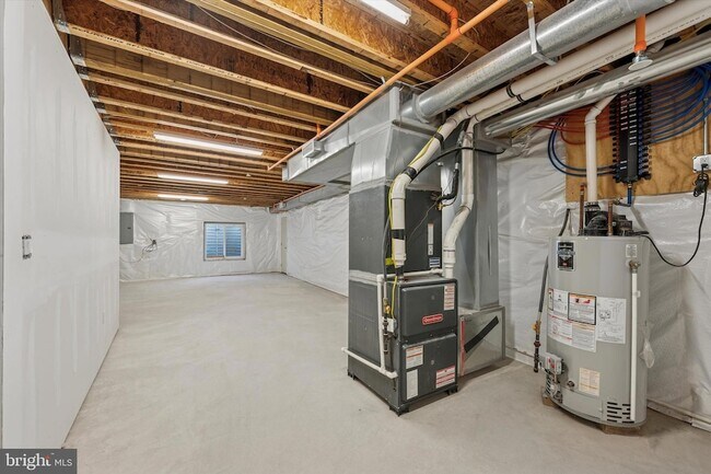 Building Photo - 120 W Oxford St