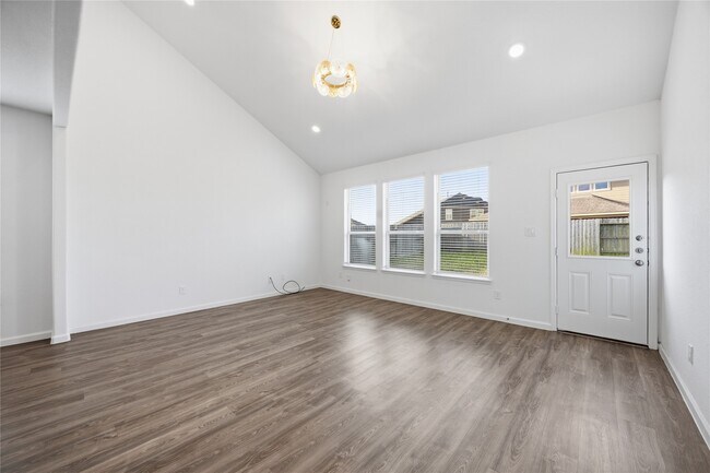 Building Photo - 32319 Melbrooke Dr