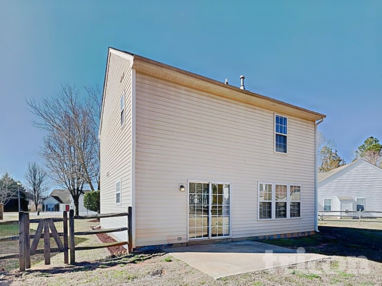 Building Photo - 114 Brewster Ct