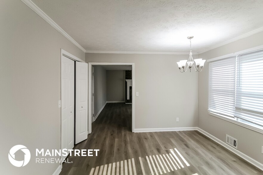 Building Photo - 4481 Buckingham Cir