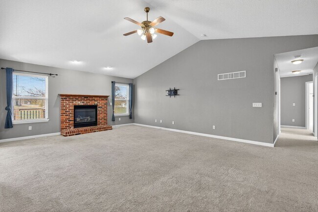 Building Photo - Beautiful 3 Bedroom, 3 Bath Single-Family Home in Wentzville