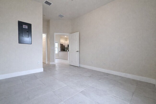 Building Photo - 3221-3409 SW 8th Pl