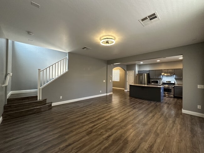 Building Photo - 8977 Melridge Rd