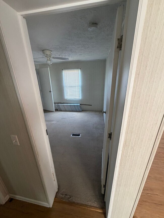 Building Photo - Lanier County Home