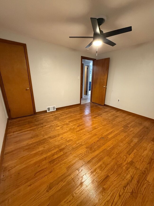 Building Photo - ***2 Bed / 1 Bath Home for Rent***