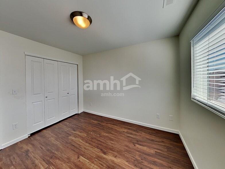 Building Photo - 5935 Colorado Ave SE