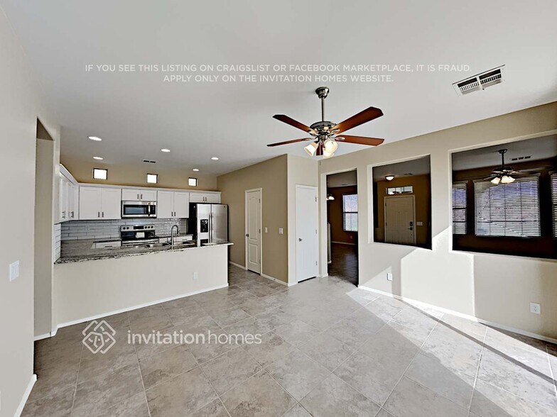 Building Photo - 2862 S Arroyo Ln