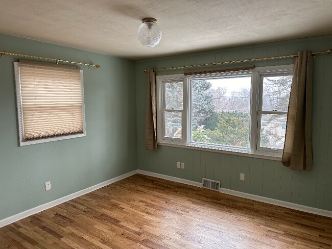 Building Photo - 2400 S Sherman Ave