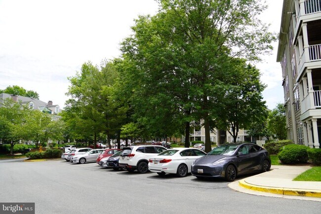 Building Photo - 13109 Millhaven Pl
