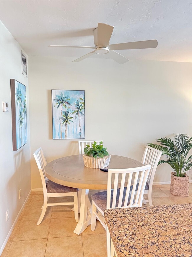 Building Photo - 4658 Bougainvilla Dr