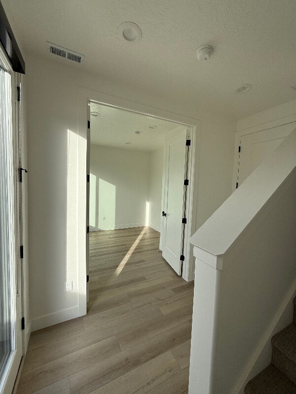 Building Photo - 43 N 100 E