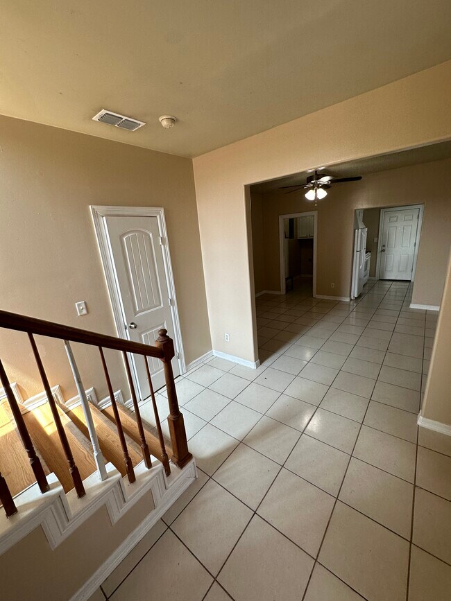 Entrance - 1020 Jesse St