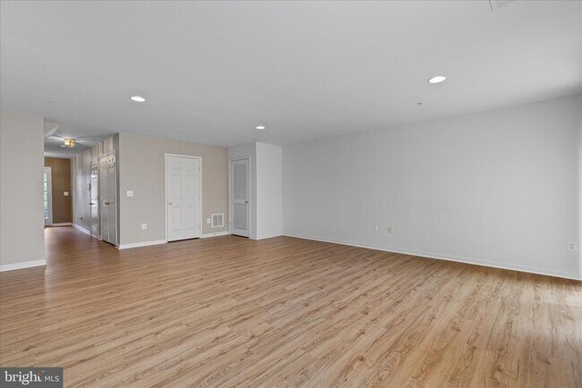 Building Photo - 22742 Bayside Way