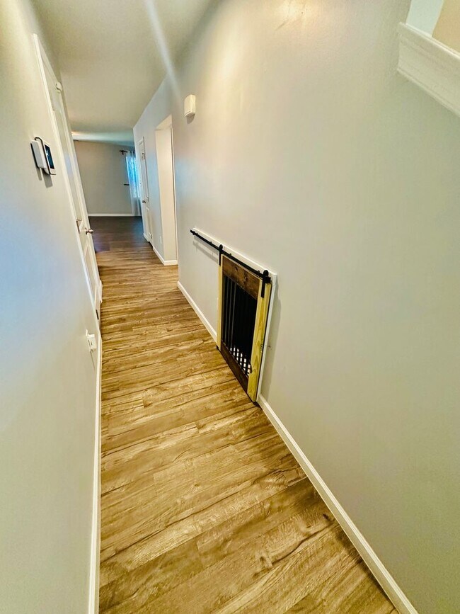 Building Photo - Come tour this beautiful home in MARQUIS HILLS!