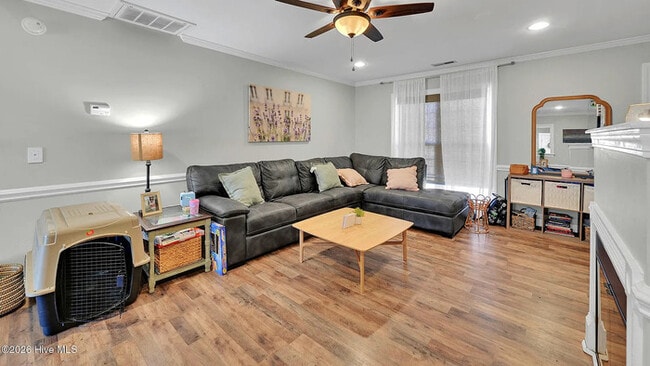 Building Photo - Lease to Own