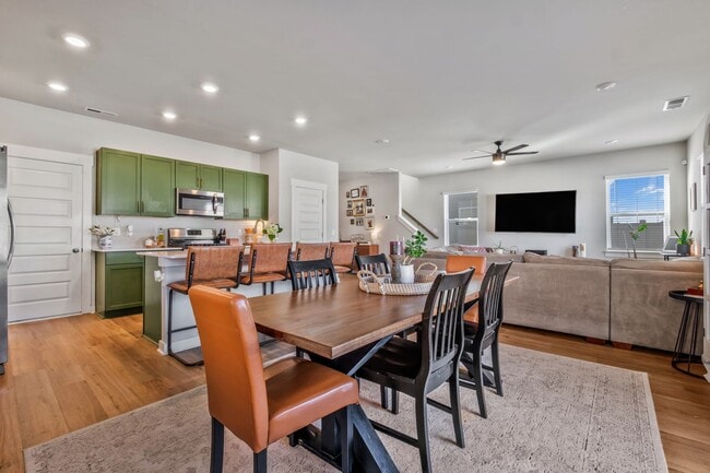 Building Photo - 1006 Baltusrol Ln