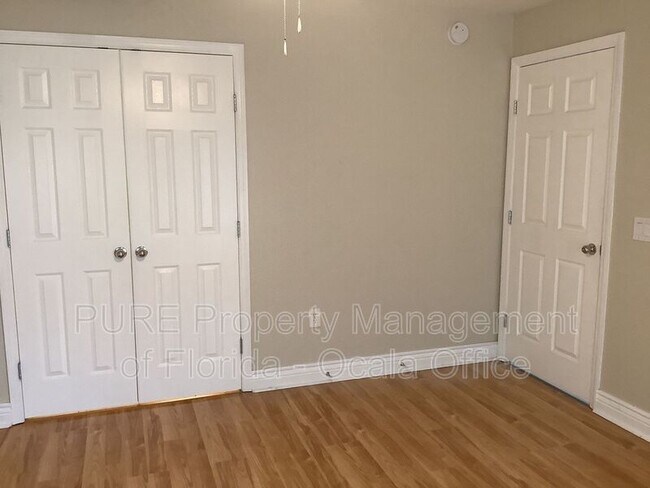 Building Photo - 5600 SW 44th Rd