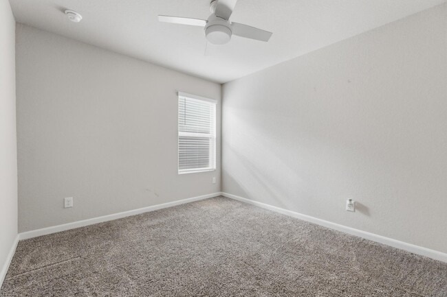 Building Photo - 5538 Jade Vly