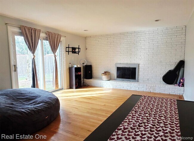 Building Photo - 4217 Crooks Rd