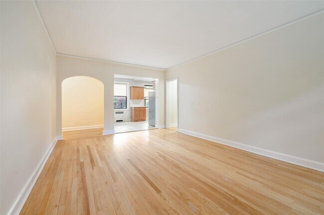 Building Photo - 212 Larchmont Acres