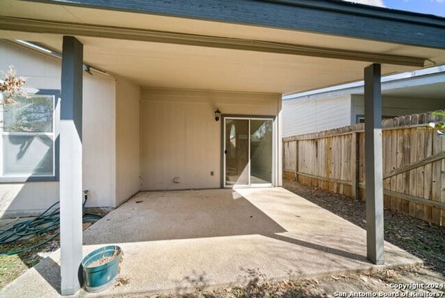 Building Photo - 6018 Norse
