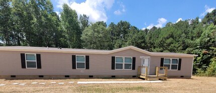 Building Photo - 165 Silver Cir