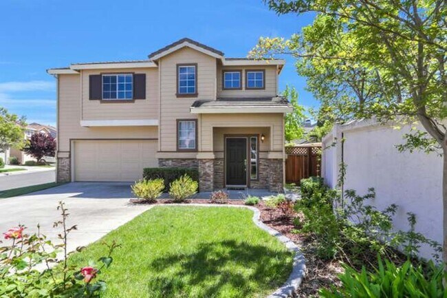 Building Photo - Gorgeous Home | Desirable Location | A/C