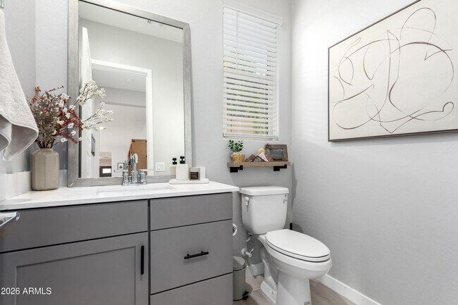 Building Photo - 2034 W Sleepy Ranch Rd