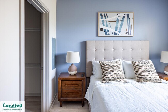 Building Photo - 1559 W 9 Mile Rd