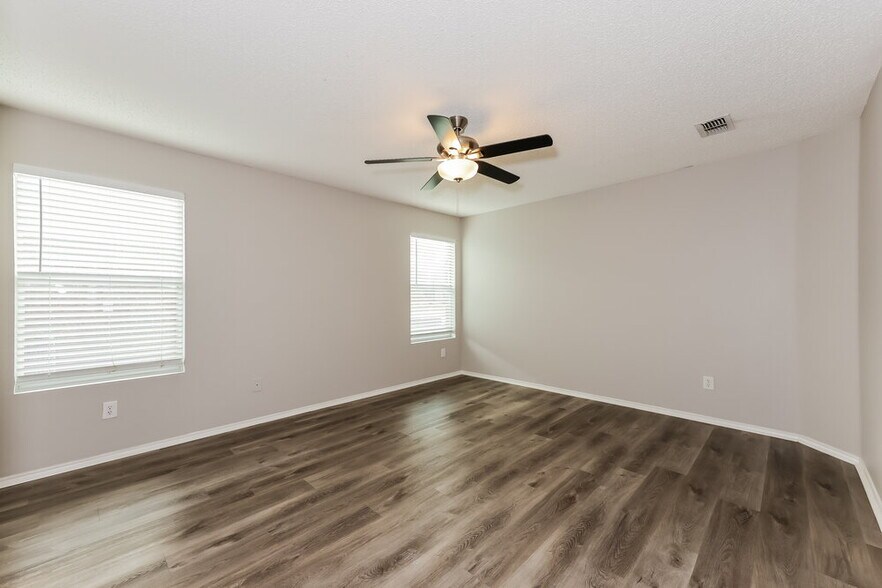 Building Photo - 1625 Creekridge Ct