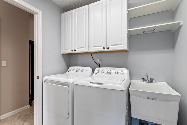 Building Photo - 3613 Citara Ct