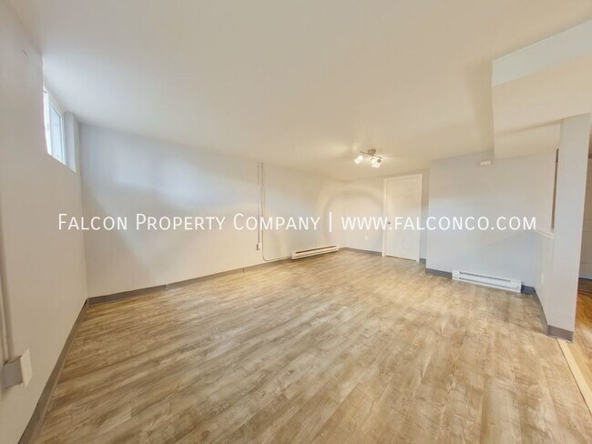 Building Photo - 1527 N Tejon St
