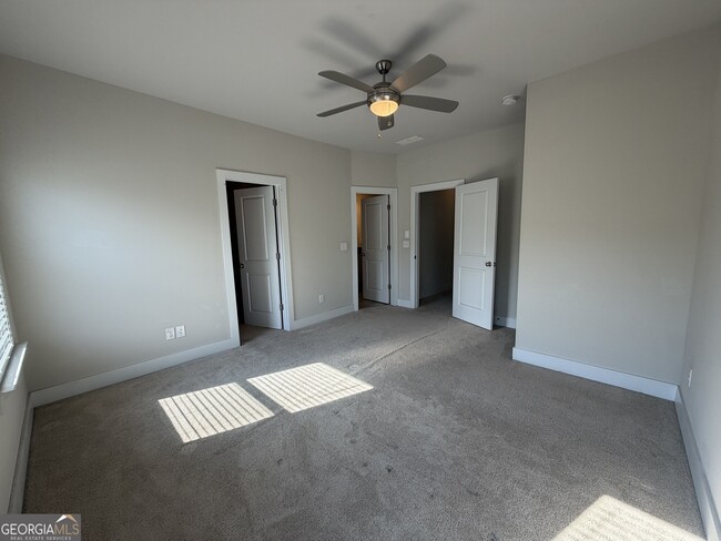 Building Photo - 3782 Oxford Cir