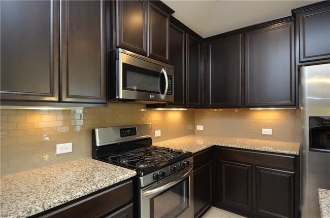 Building Photo - 12105 Harpster Bend