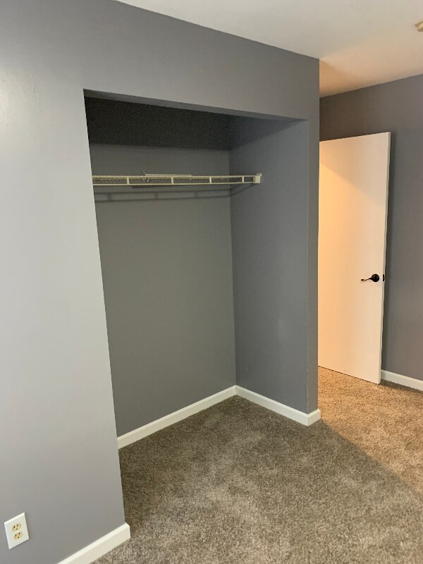 Building Photo - 7101 Lexington Ave