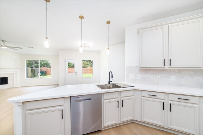 Building Photo - 5034 Forest Sage Ln