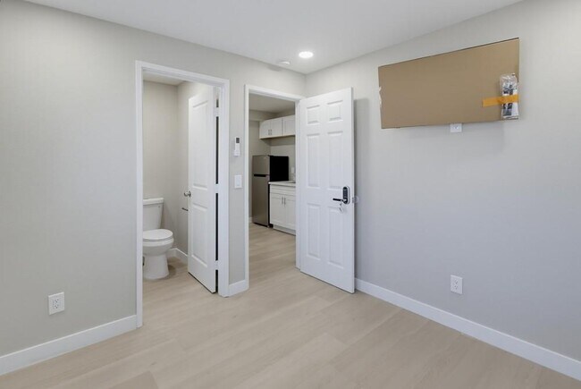 Building Photo - 7993 Montara Ave